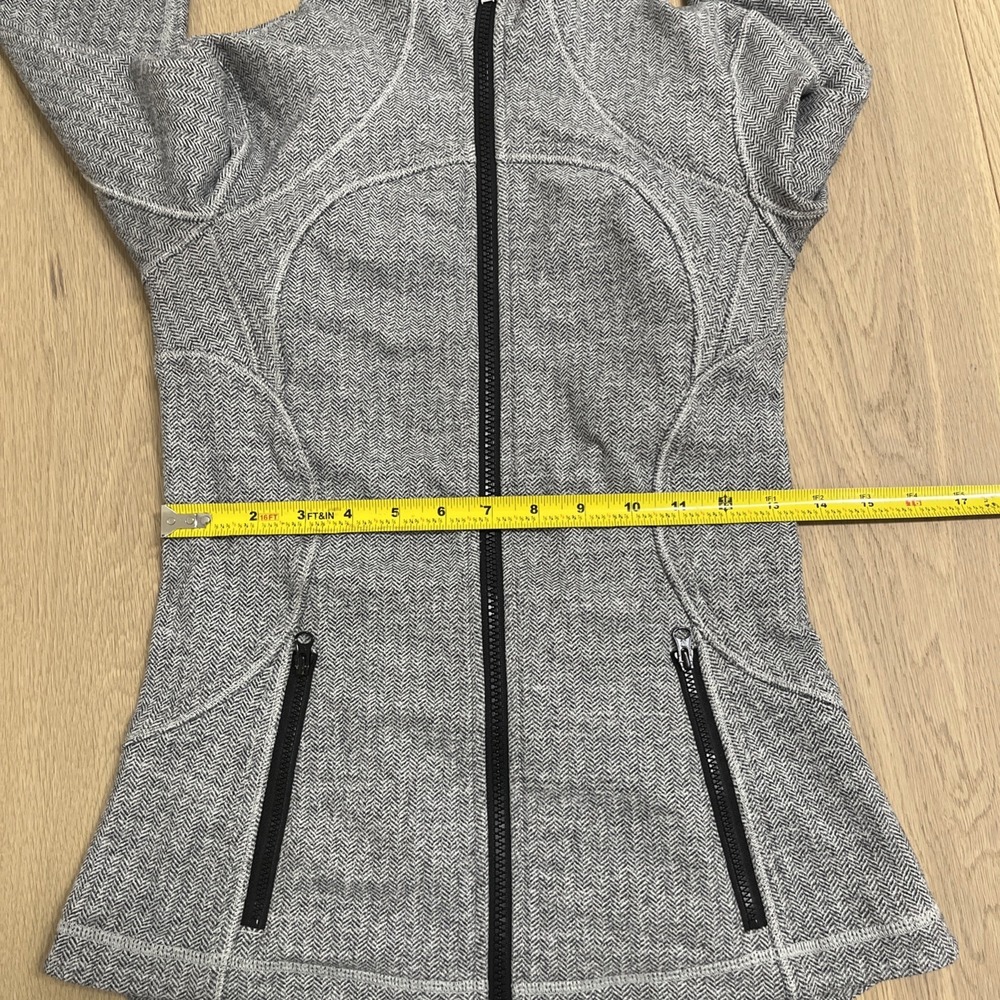 RARE LULULEMON GHOST HERRINGBONE Forme JACKET Gray/White - Picture 9 of 12